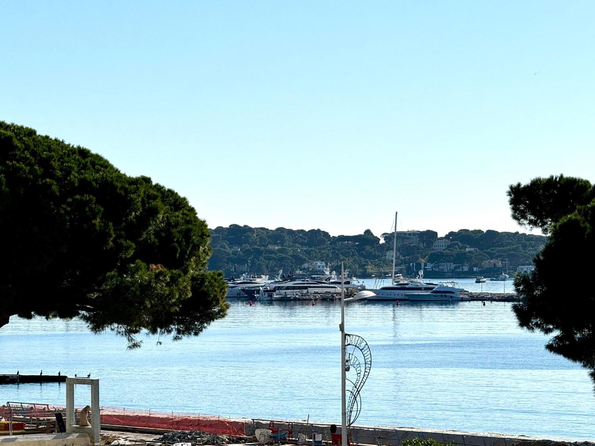 Vue Terrasse A 1min Des Plages